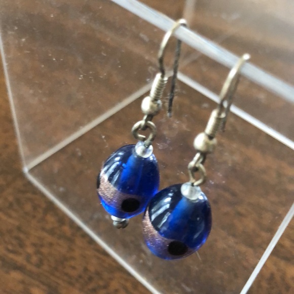 Vintage Czechoslovakian blown glass earrings - Picture 10 of 12
